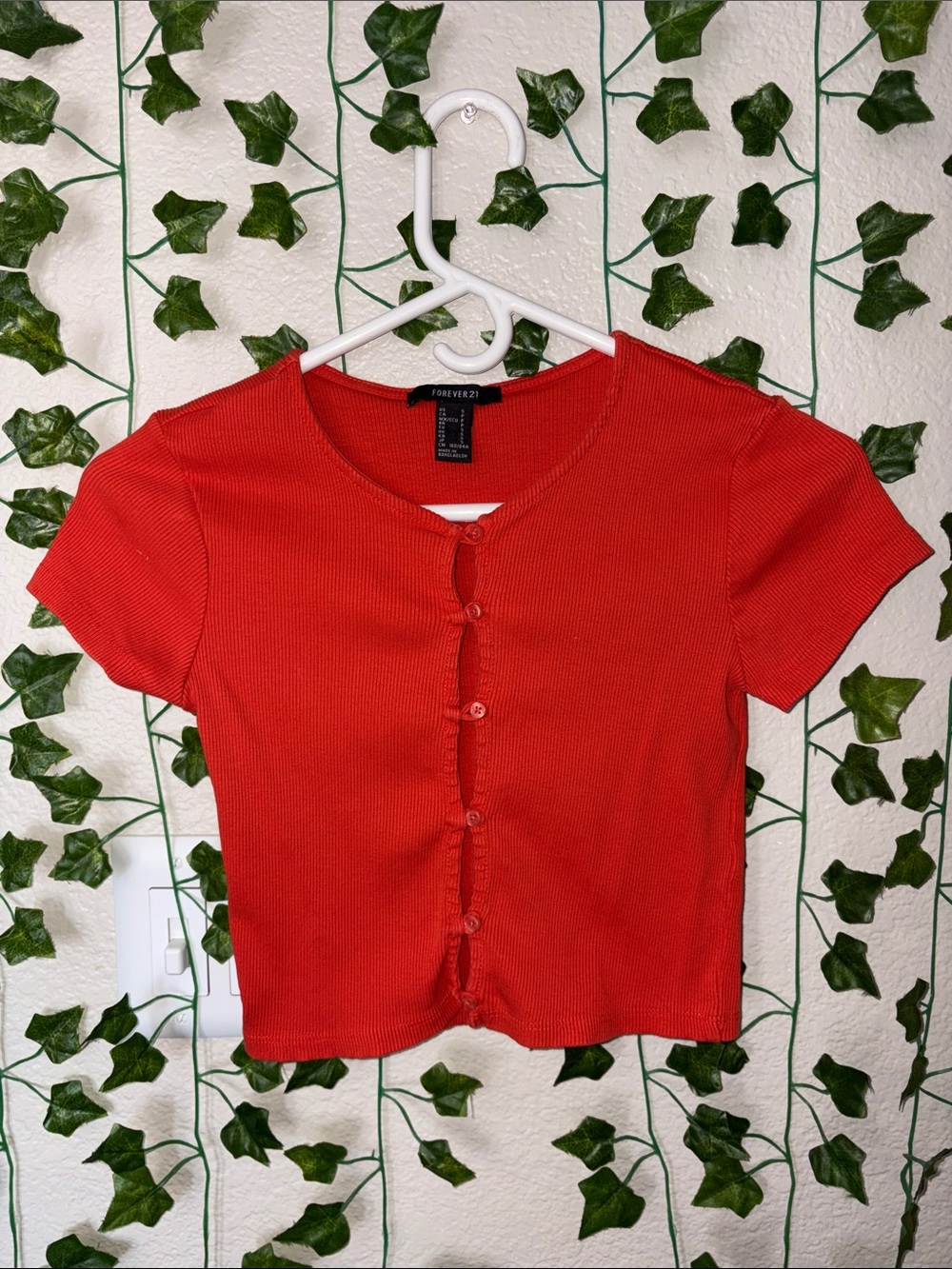 Forever 21 Red Short-Sleeve Button-Up Ribbed Crop Top